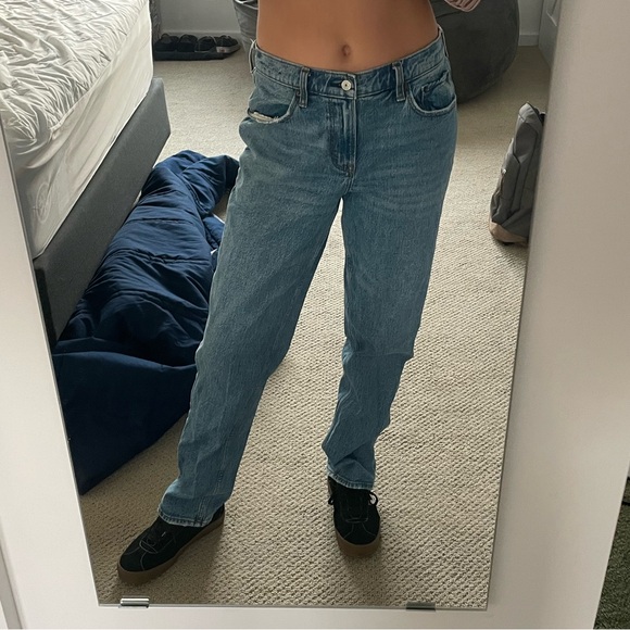 JEANS - Picture 2 of 4